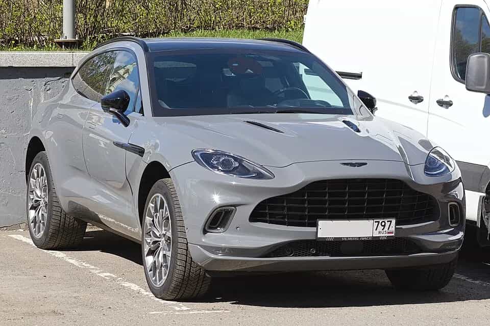Aston Martin DBX