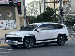 IONIQ 9