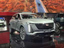 XT5