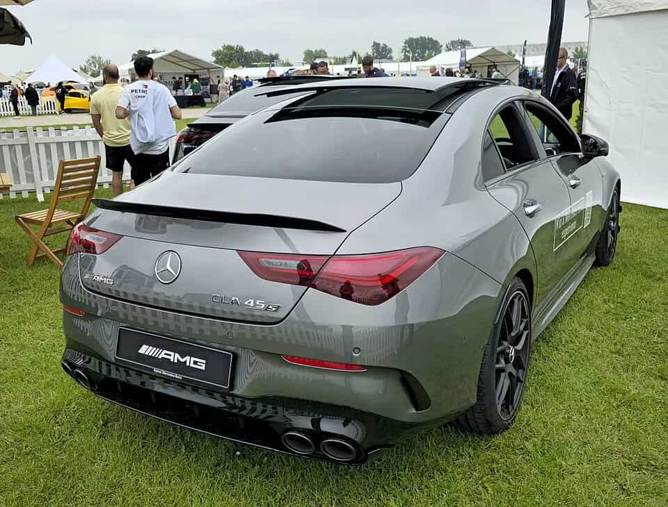 Mercedes-Benz CLA