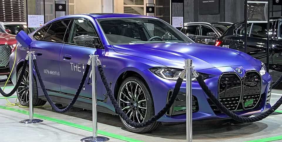 BMW i4