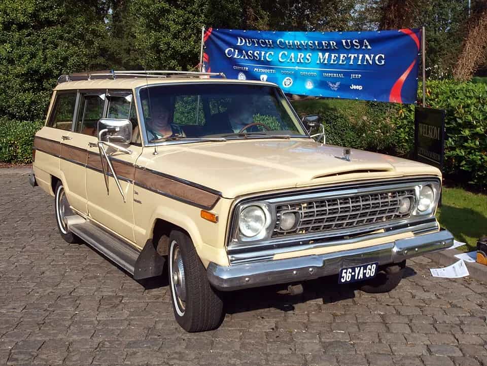 Jeep Wagoneer