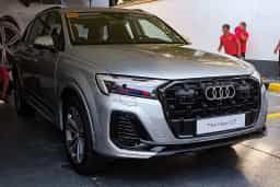 Q7